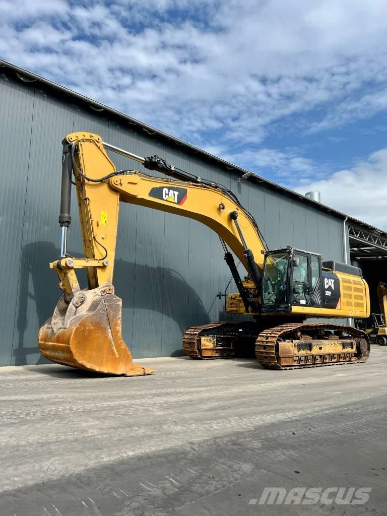 CAT 352F Paletli ekskavatörler