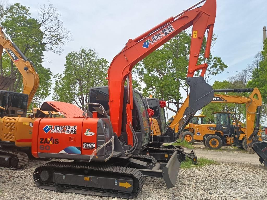 Hitachi ZX 60 Mini ekskavatörler, 7 tona dek