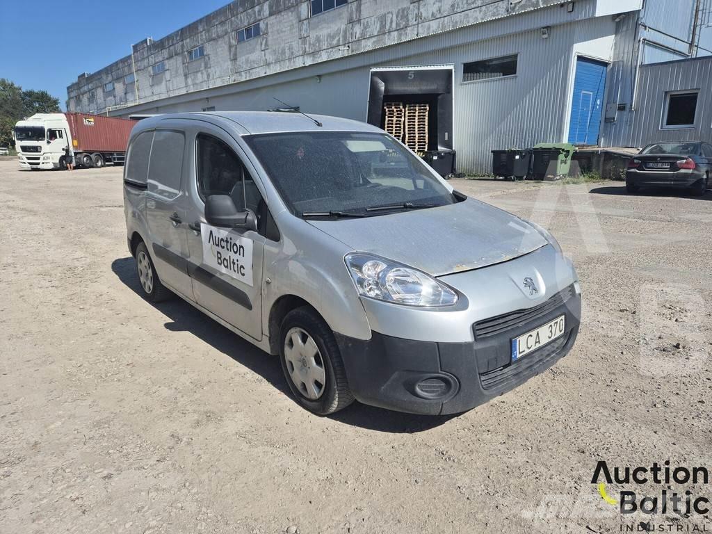 Peugeot Partner Panel vanlar
