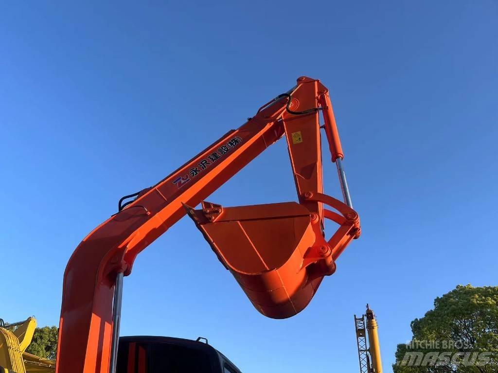 Hitachi ZX70 Paletli ekskavatörler