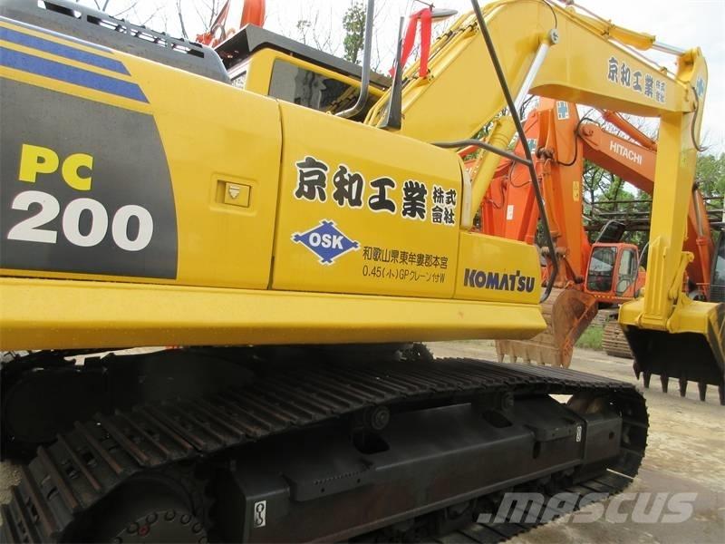Komatsu PC 200-8N1 Paletli ekskavatörler