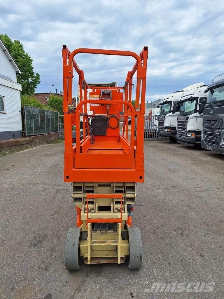 JLG 2030 ES Makasli platformlar