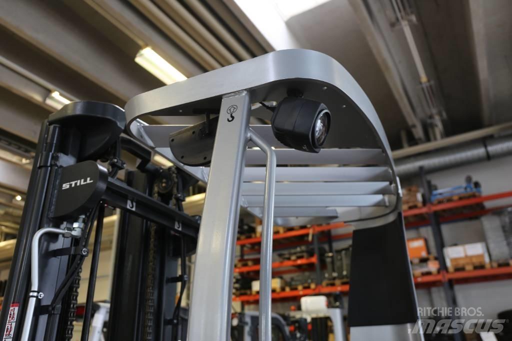Still FMX14 Reach truck - depo içi istif araçları