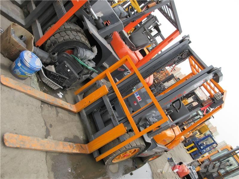 TCM FD 30 Dizel forkliftler