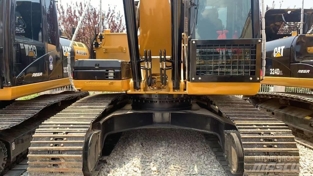 CAT 325 D Paletli ekskavatörler
