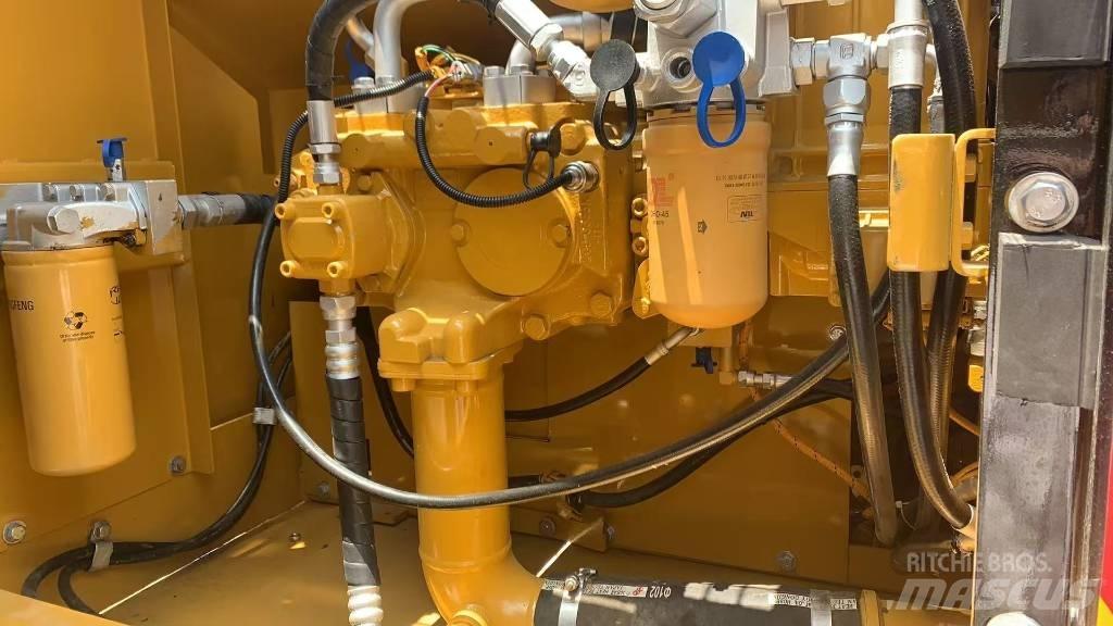 CAT 325 D Paletli ekskavatörler