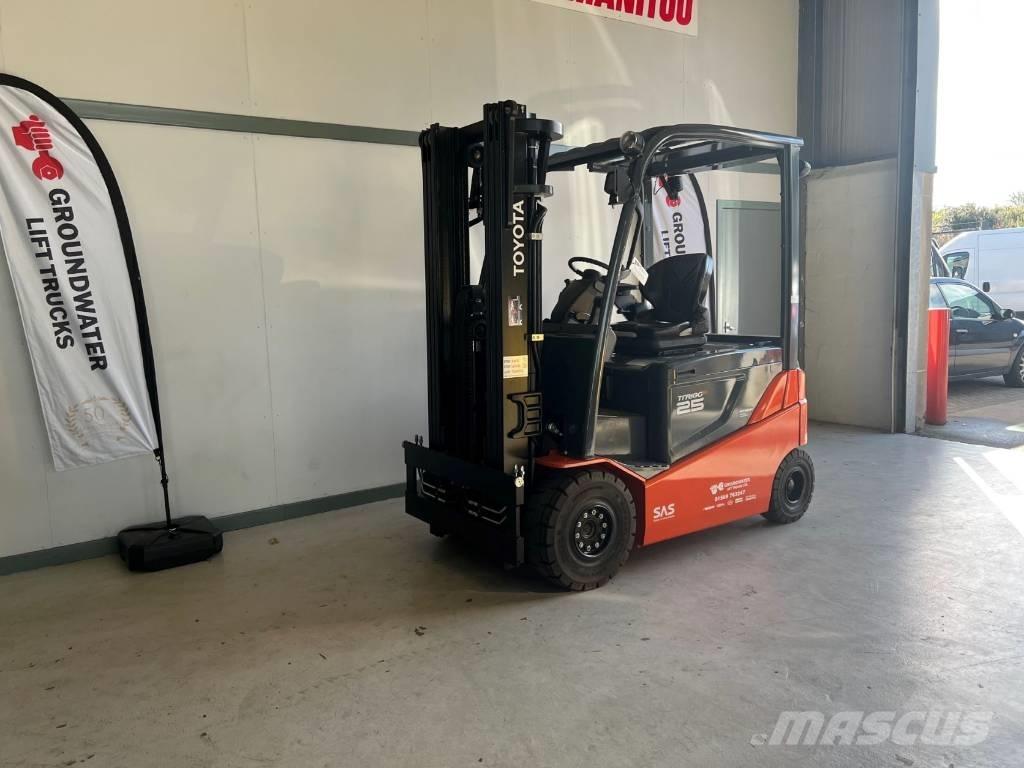 Toyota 8 FBMKT 25 Elektrikli forkliftler