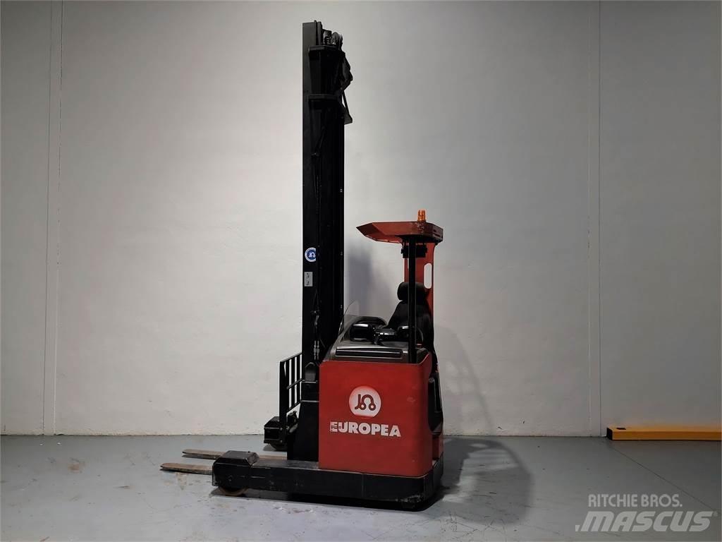 BT RRB 3 Reach truck - depo içi istif araçları