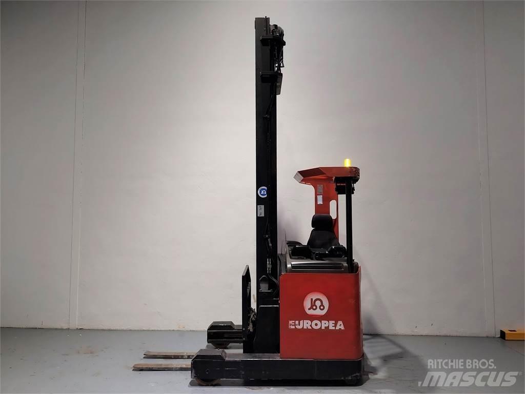 BT RRB 3 Reach truck - depo içi istif araçları