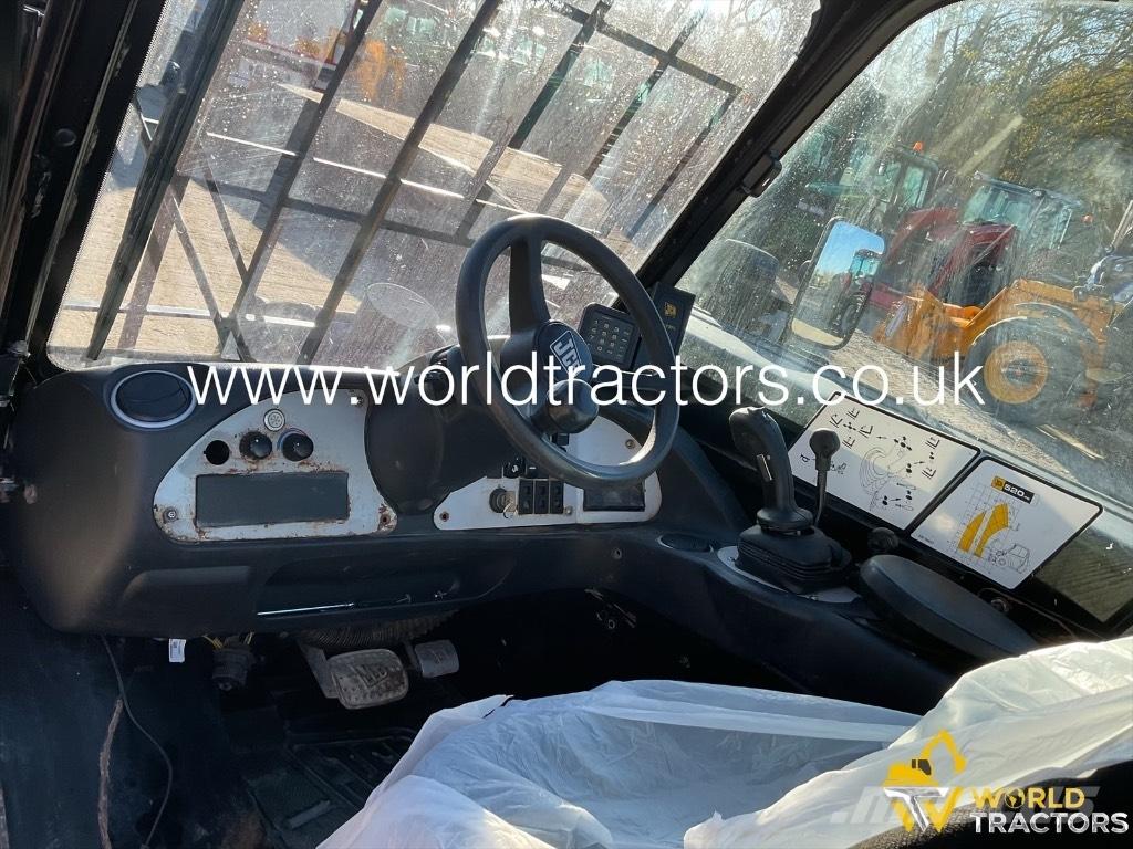 JCB 520-40 Tarimsal teleskopik yükleyiciler