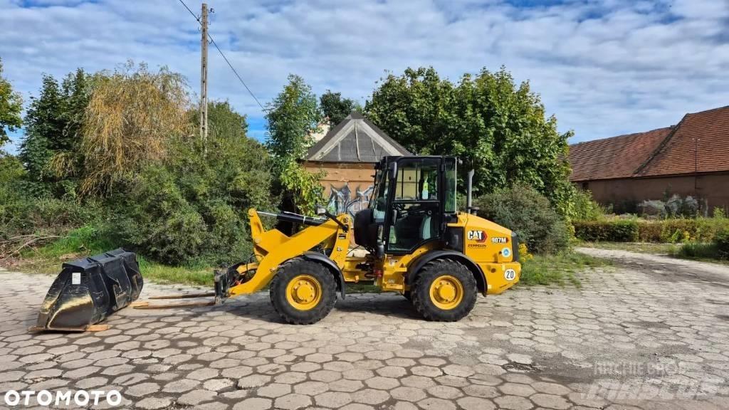 CAT 906 Tekerlekli yükleyiciler