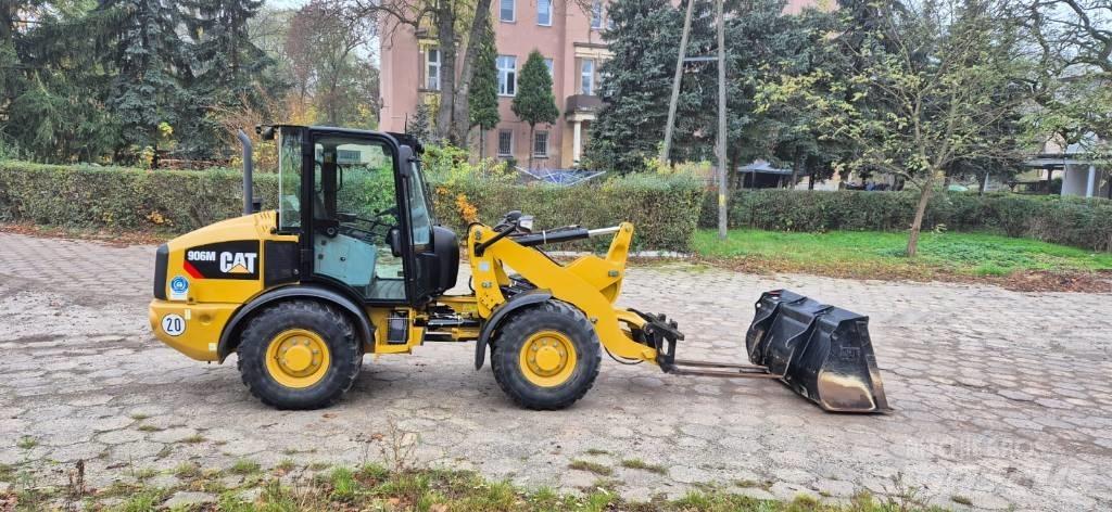 CAT 906 Tekerlekli yükleyiciler