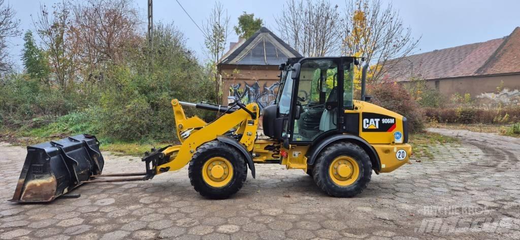 CAT 906 Tekerlekli yükleyiciler