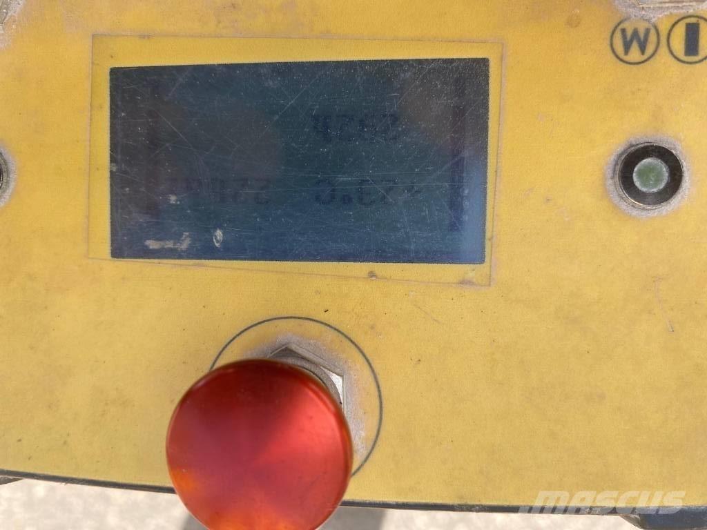 Brokk 170 Yıkım ekskavatörleri