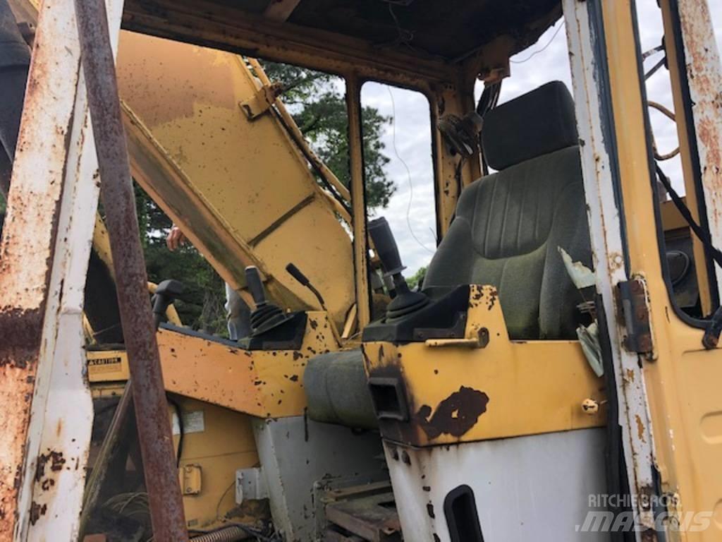 Komatsu PC 200 LC-3 Paletli ekskavatörler