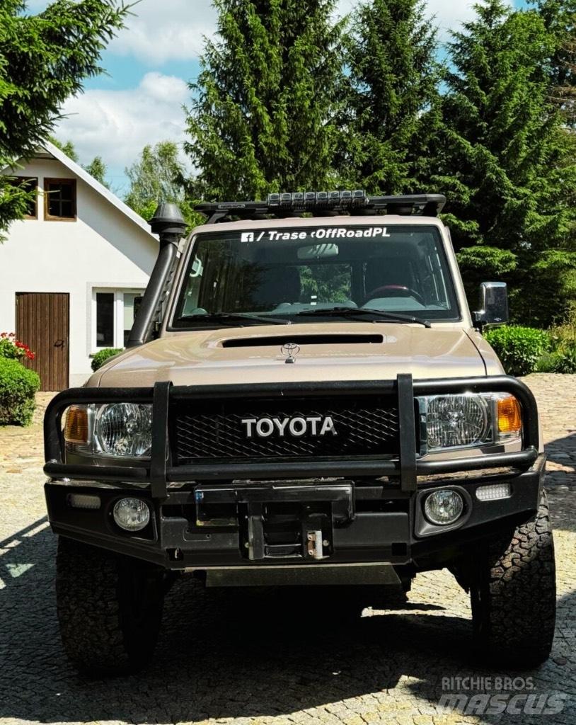 Toyota Landcruiser Arazi araçları