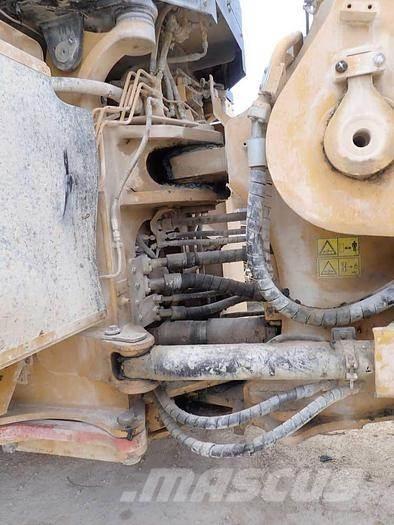 CAT 988K Tekerlekli yükleyiciler