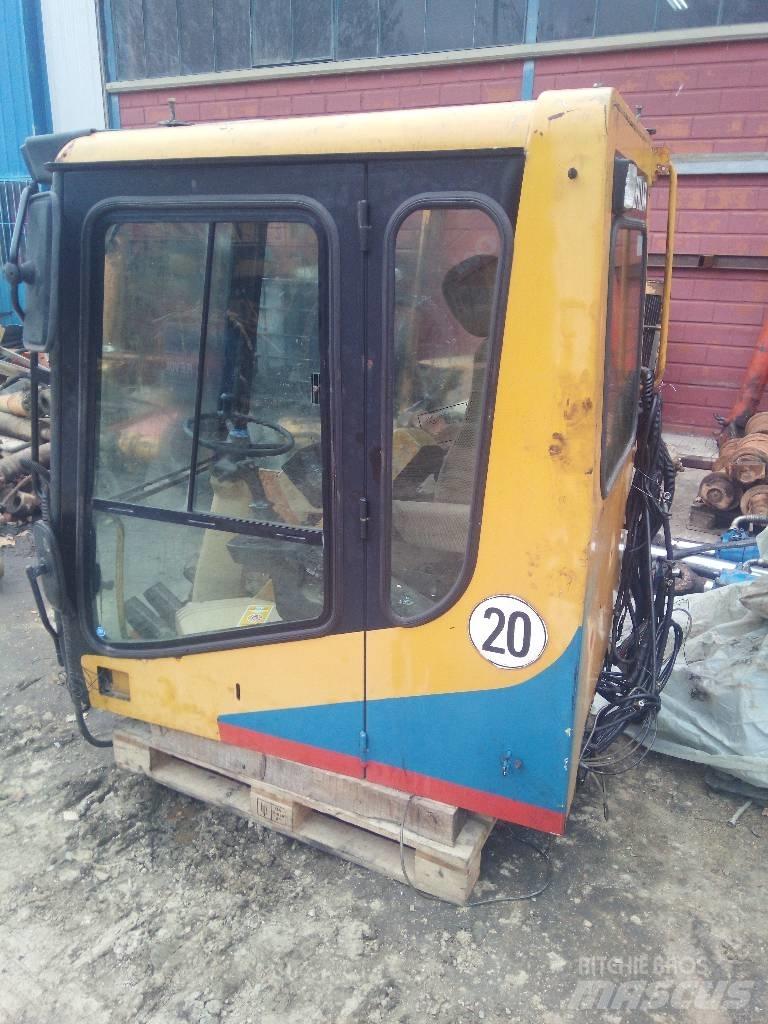 CAT M 320 Kabin