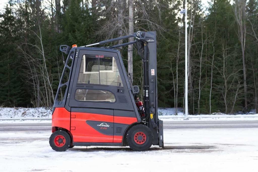 Linde E 25 Elektrikli forkliftler