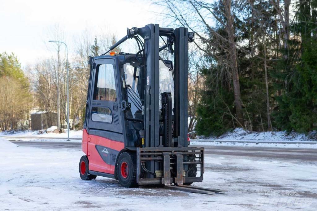 Linde E 25 Elektrikli forkliftler
