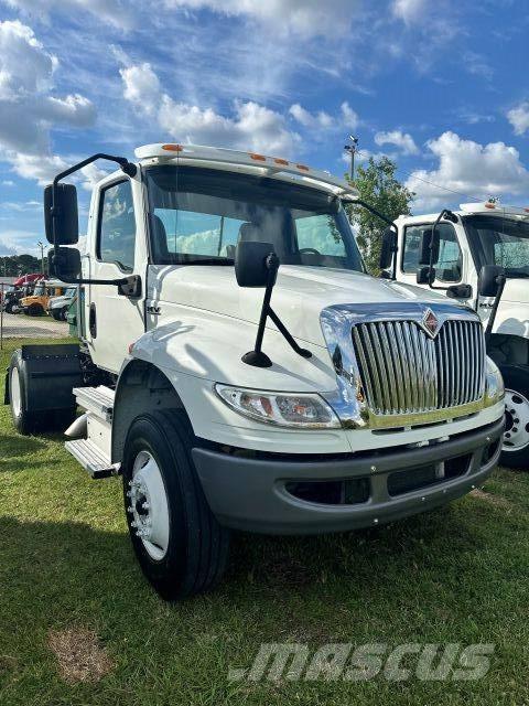 International MV607 Çekiciler