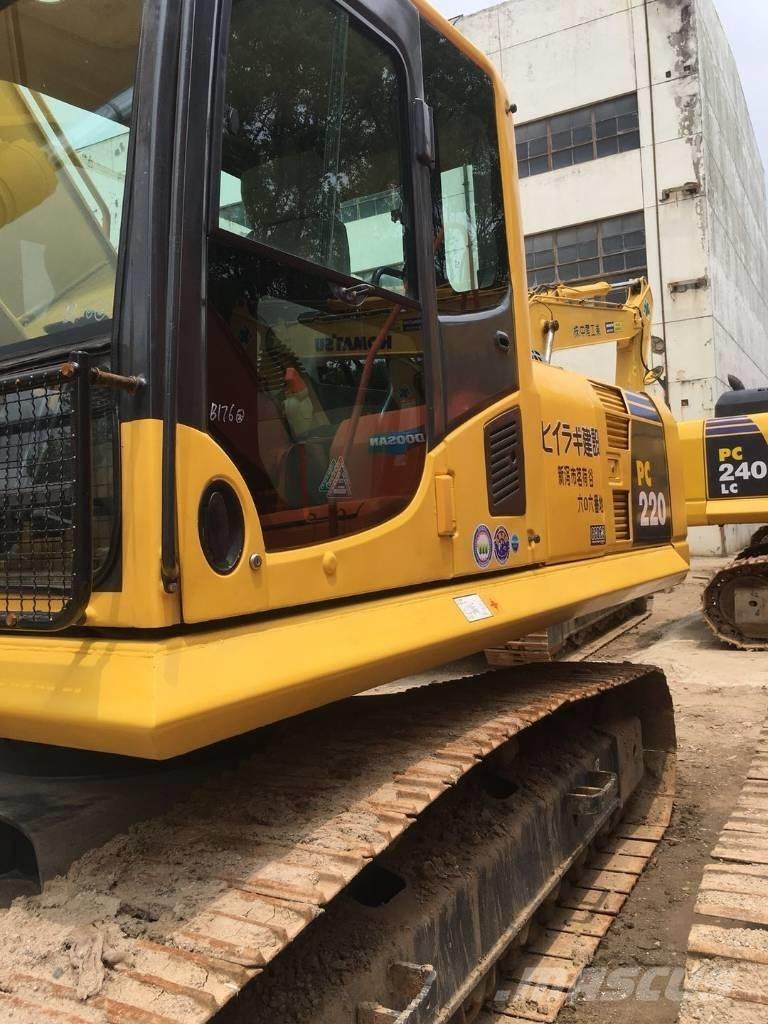 Komatsu PC 220-8 Paletli ekskavatörler