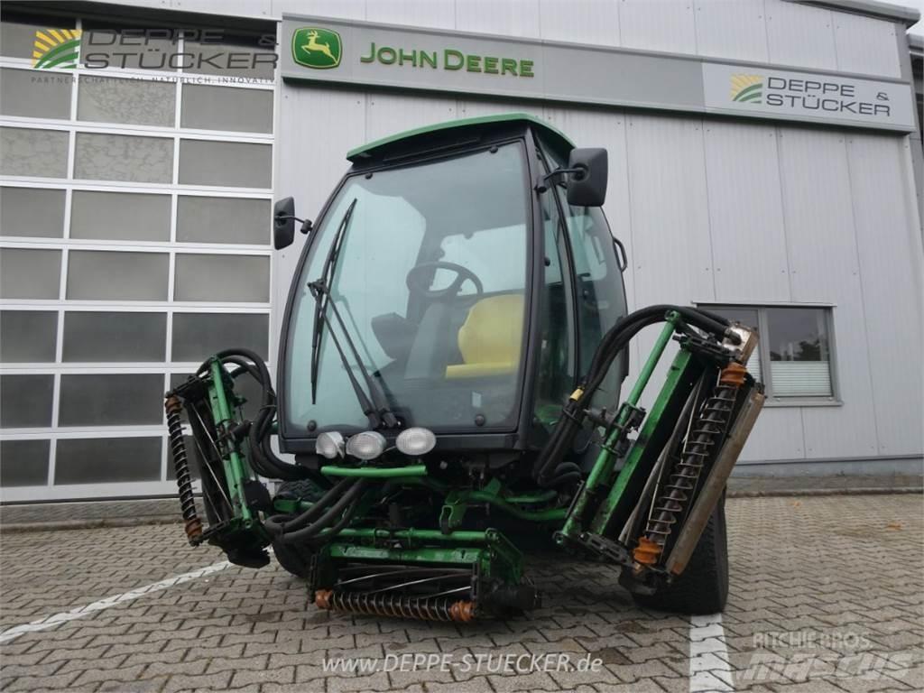 John Deere 8900A Çayir biçme makinalari