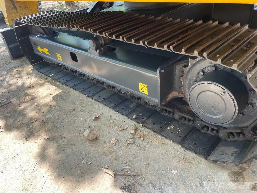 Komatsu PC70-8 Paletli ekskavatörler