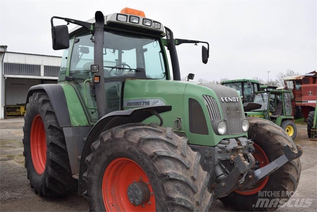Fendt 716 Vario Traktörler