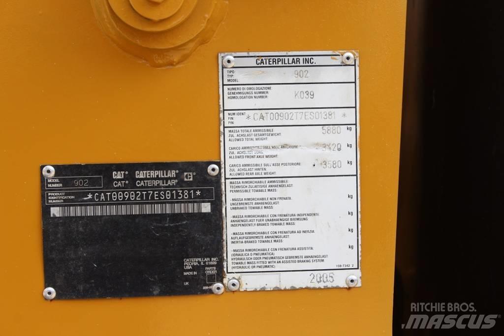 CAT 902 Tekerlekli yükleyiciler