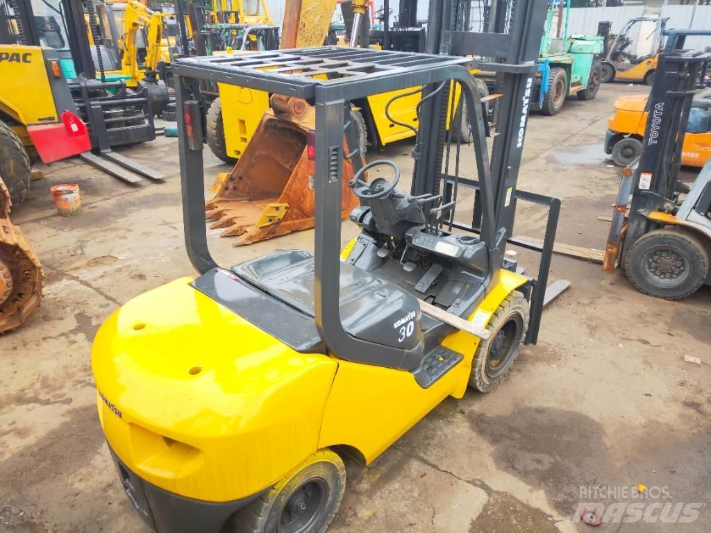 Komatsu FD 30 T-17 Dizel forkliftler