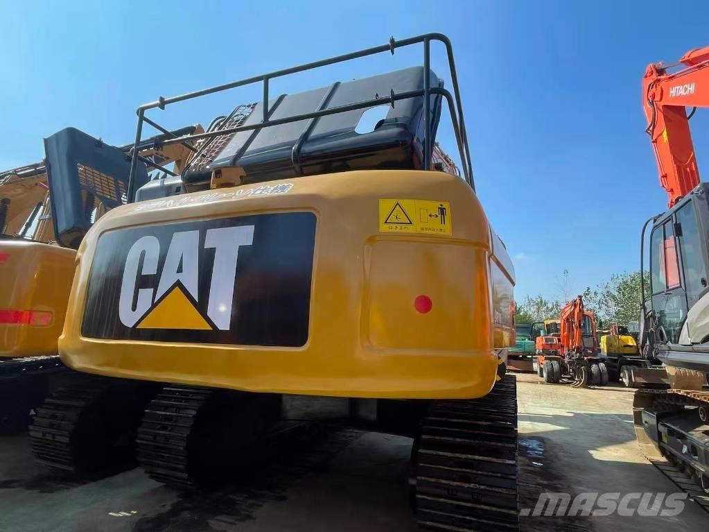 CAT 330D2 Paletli ekskavatörler