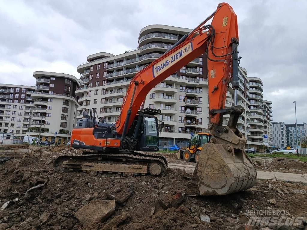 Doosan DX 300 LC-5 Paletli ekskavatörler