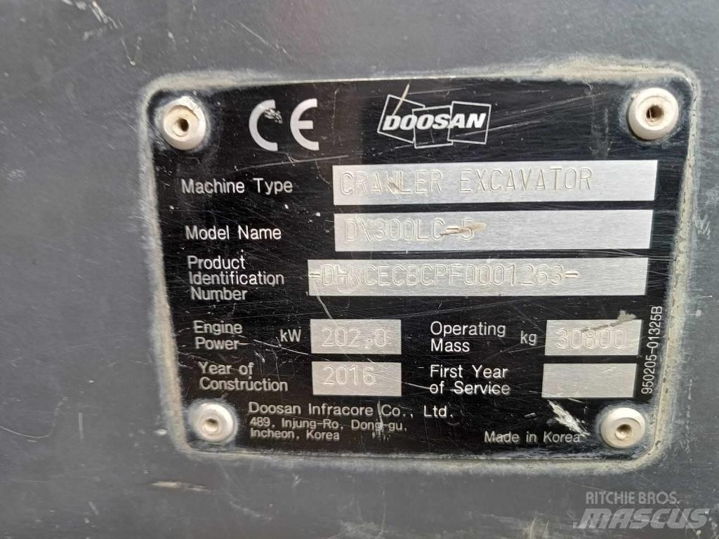 Doosan DX 300 LC-5 Paletli ekskavatörler