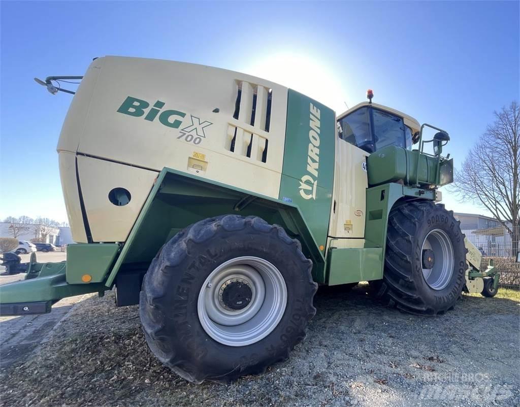 Krone BIG x 700 Kendi yürür silaj makinalari