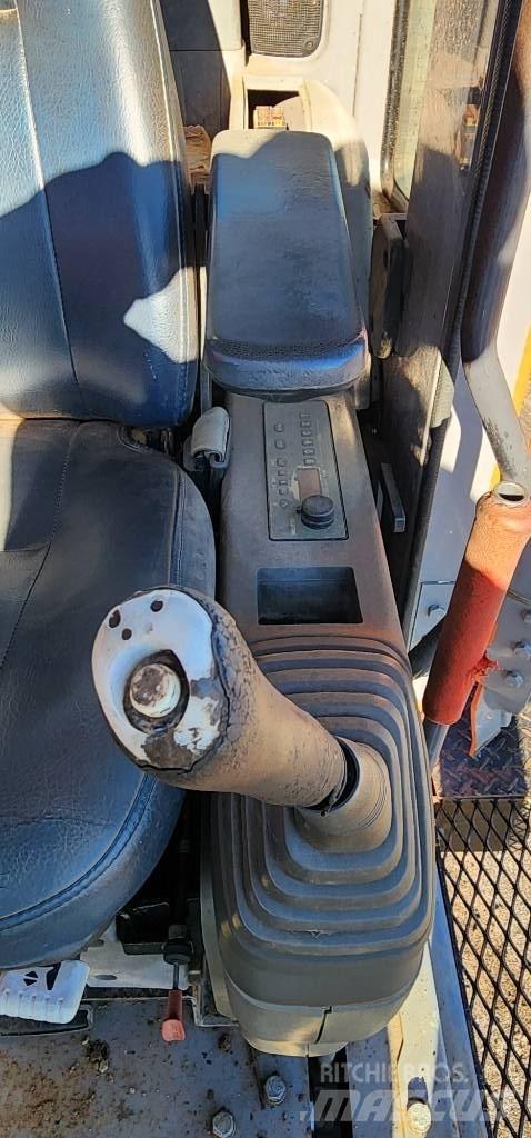 Hitachi ZX 225 USR Paletli ekskavatörler