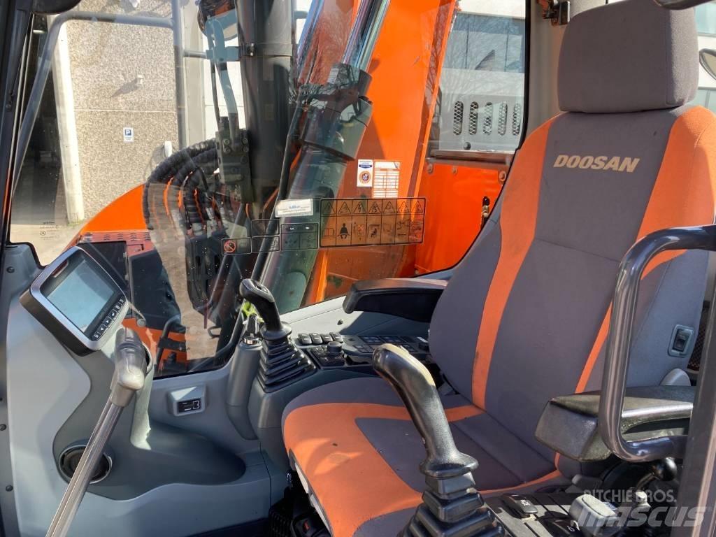 Doosan DX 140 LCR-5 Paletli ekskavatörler