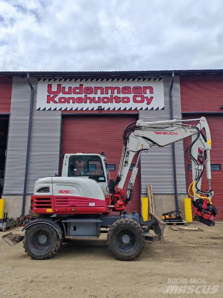 Takeuchi TB295W Lastik tekerli ekskavatörler