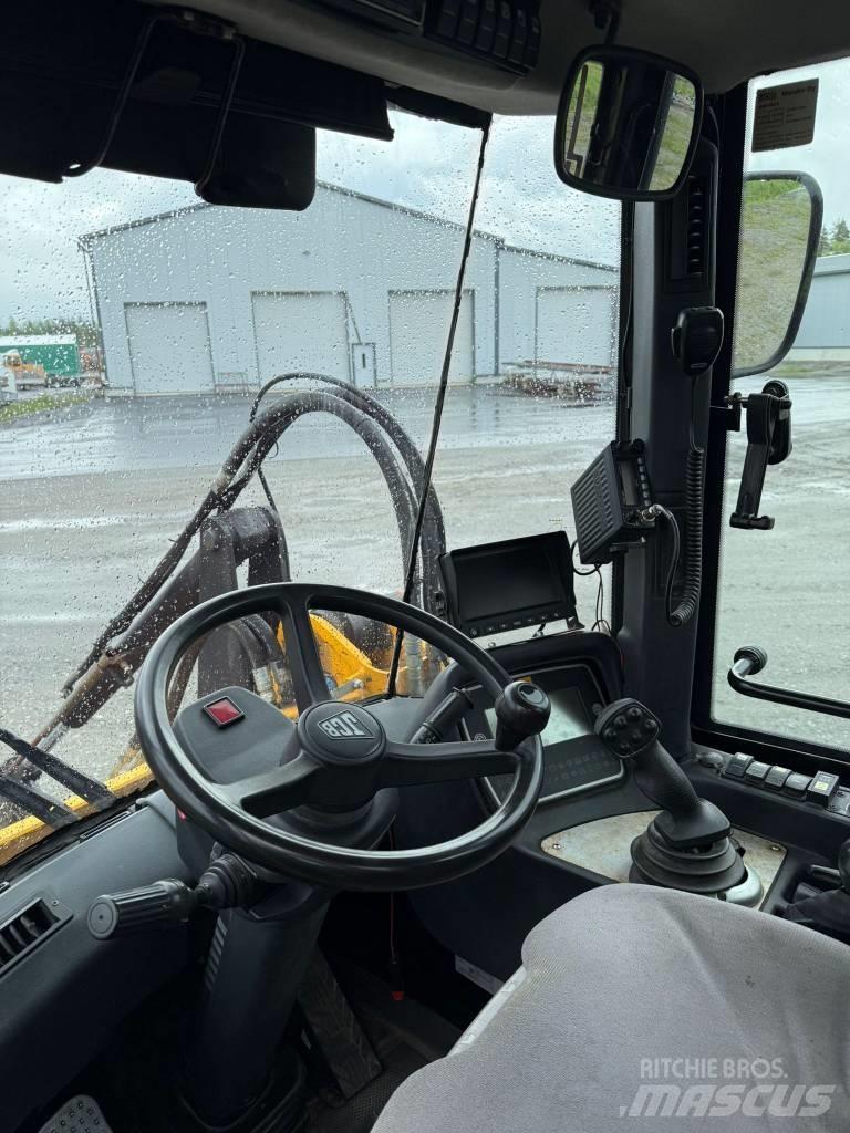 JCB 412 S Tekerlekli yükleyiciler