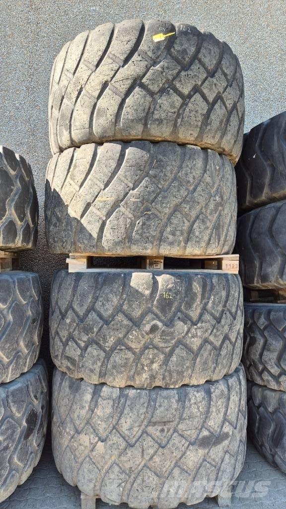  Dæk 750/65 R25 Tekerlekler