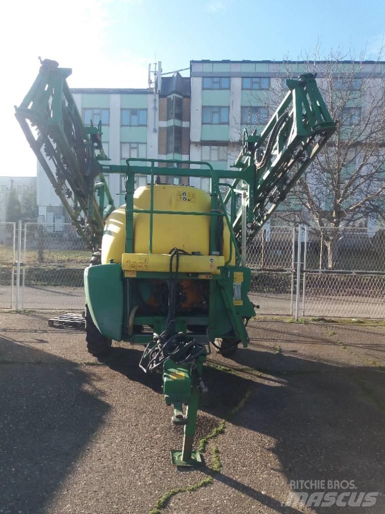 John Deere 732 Çekilir pülverizatörler