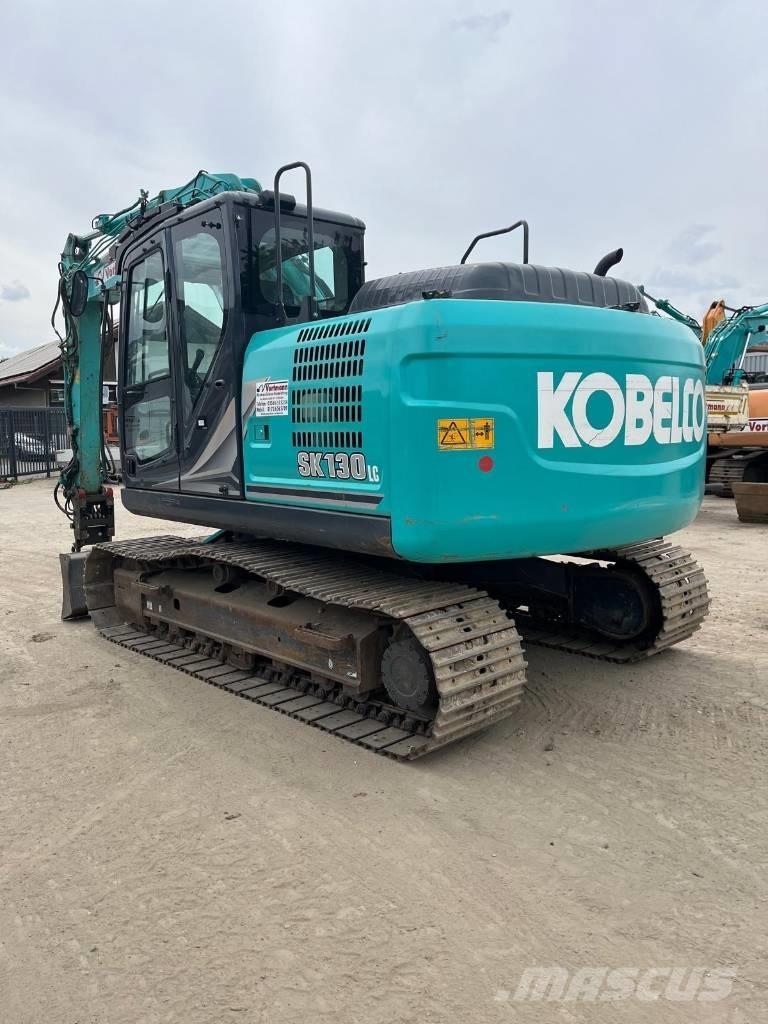 Kobelco SK130LC-11 Paletli ekskavatörler