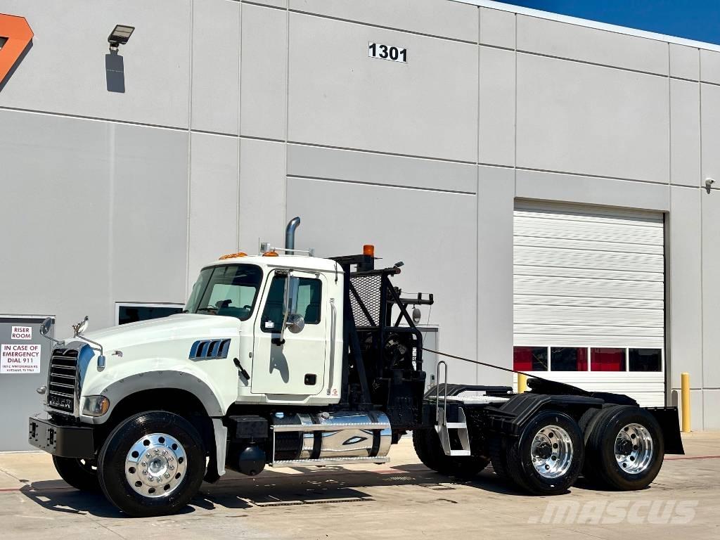 Mack GU713 Kurtaricilar