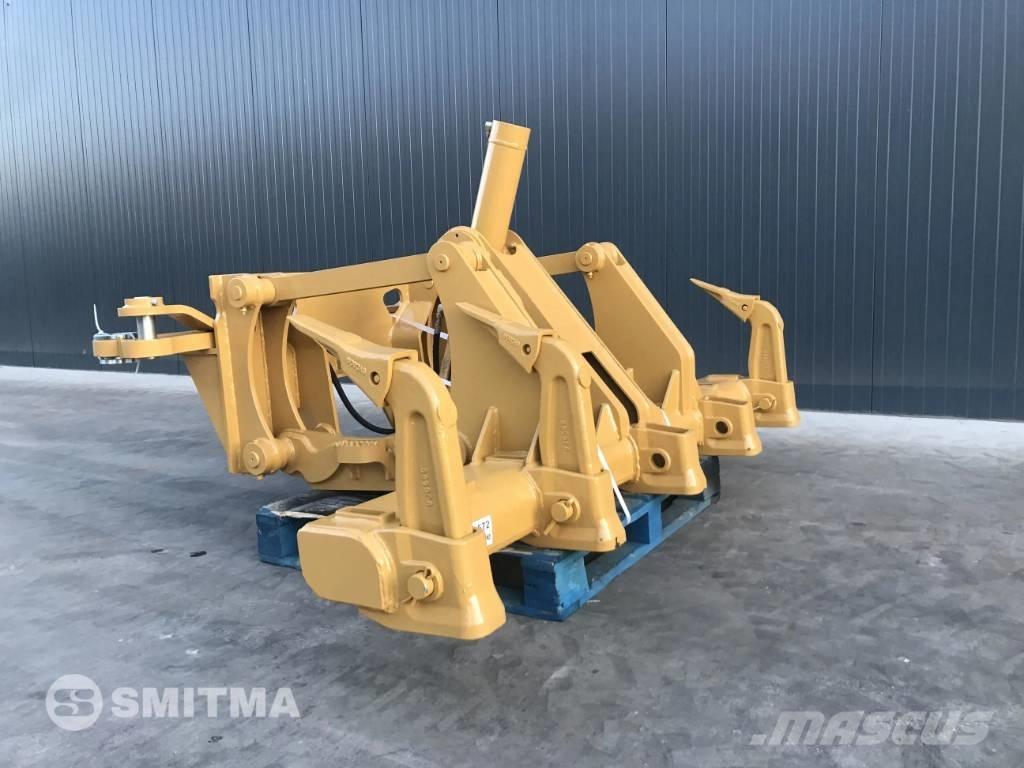 CAT 120M Kaziyici