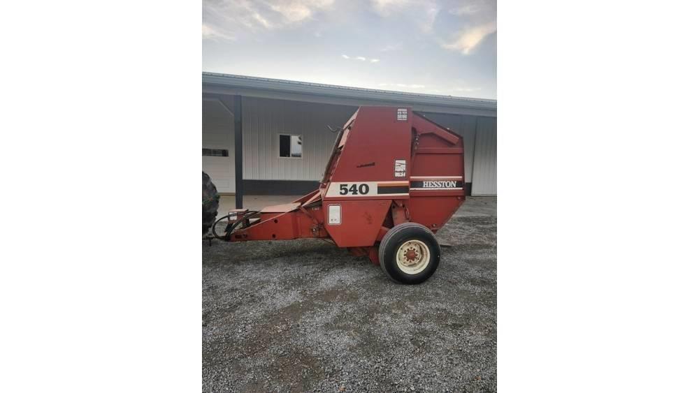 Hesston 540 Rulo balya makinalari