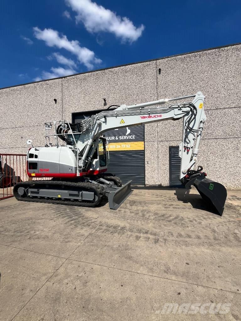 Takeuchi TB 2150 R Paletli ekskavatörler