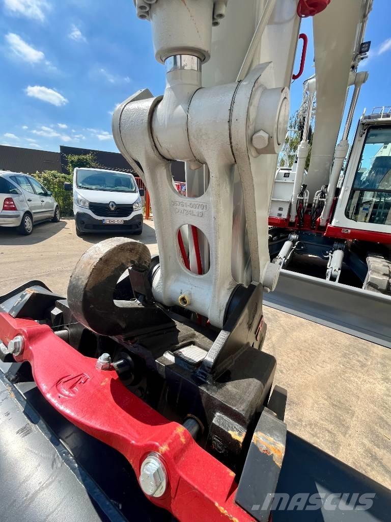 Takeuchi TB 2150 R Paletli ekskavatörler
