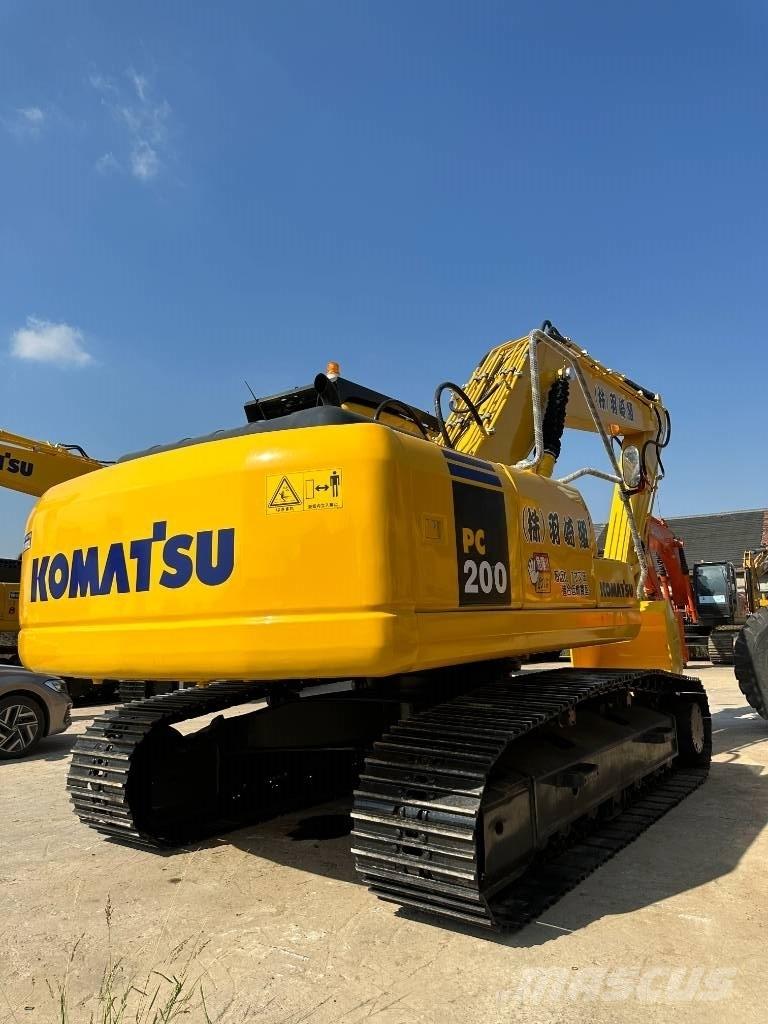 Komatsu PC 200-7 Paletli ekskavatörler
