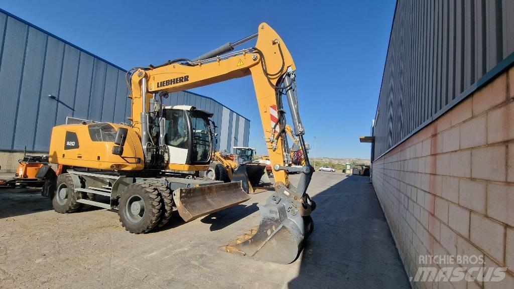 Liebherr A 920 Lastik tekerli ekskavatörler