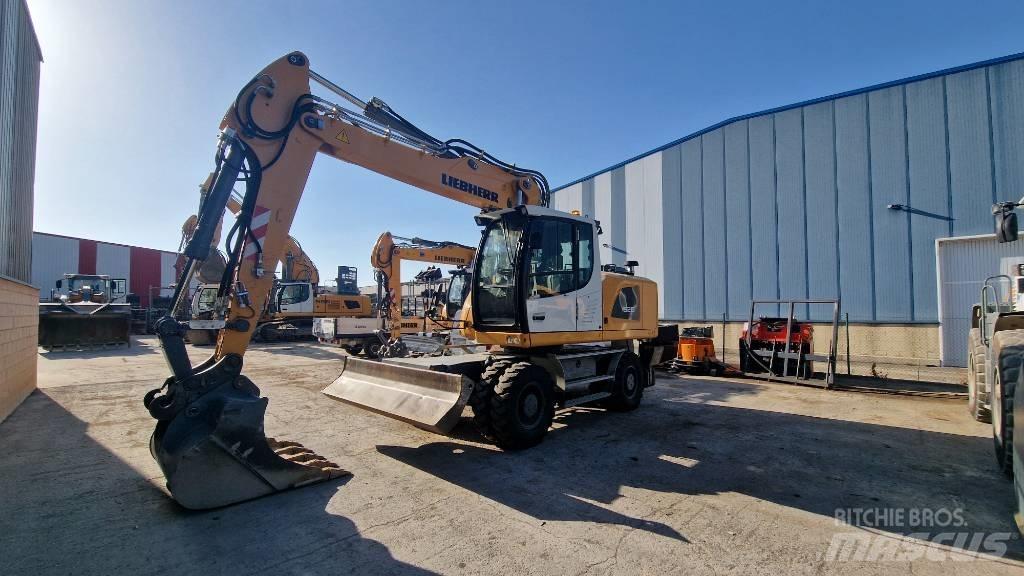 Liebherr A 920 Lastik tekerli ekskavatörler